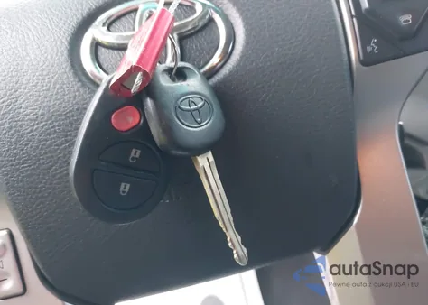 2015 Toyota Tacoma Prerunner V6 z USA, uszkodzony, nr VIN 5TFJU4GN4FX082347